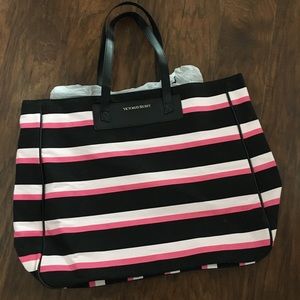 Victoria’s Secret tote nwot